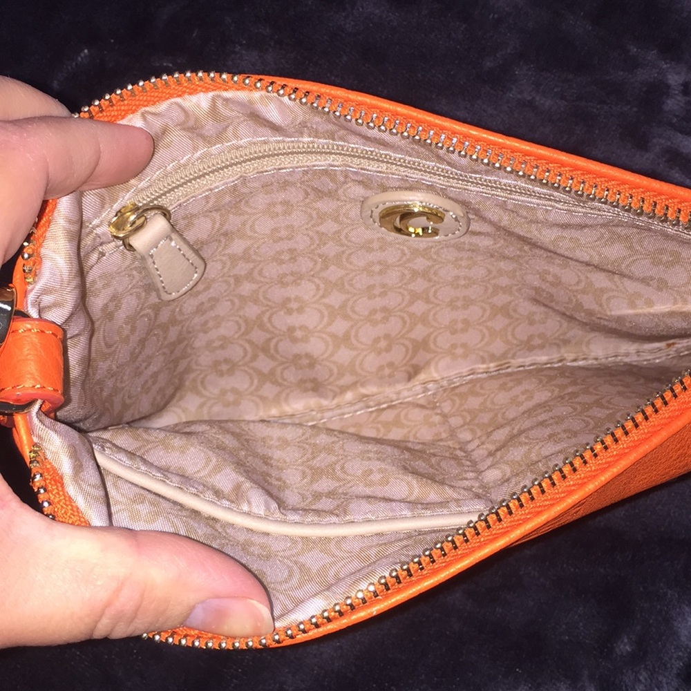 Colorful Wristlet - Picture 2 of 4